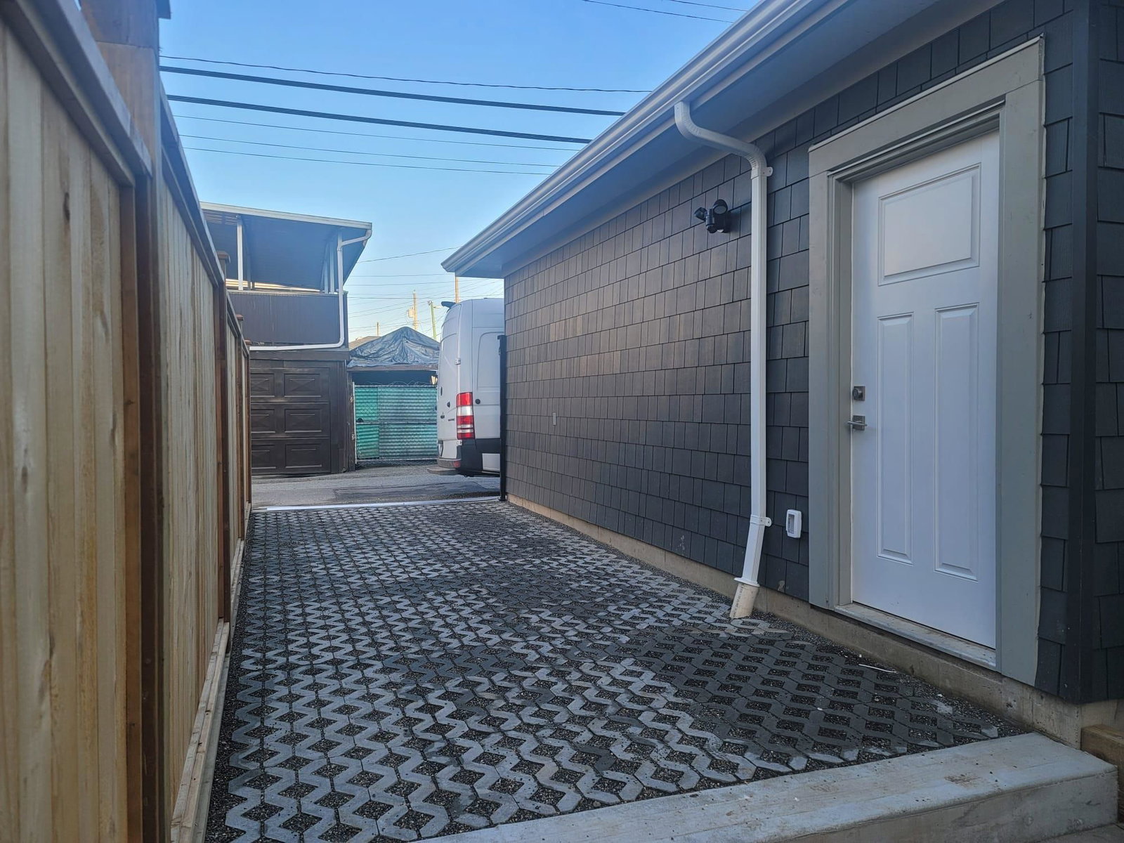 Listing Image 25