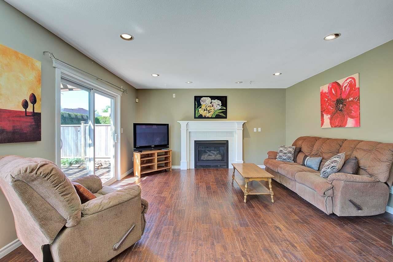 Listing Image 16
