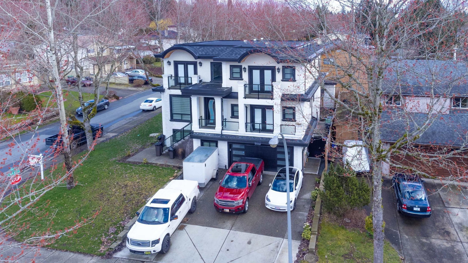 Listing Image 3