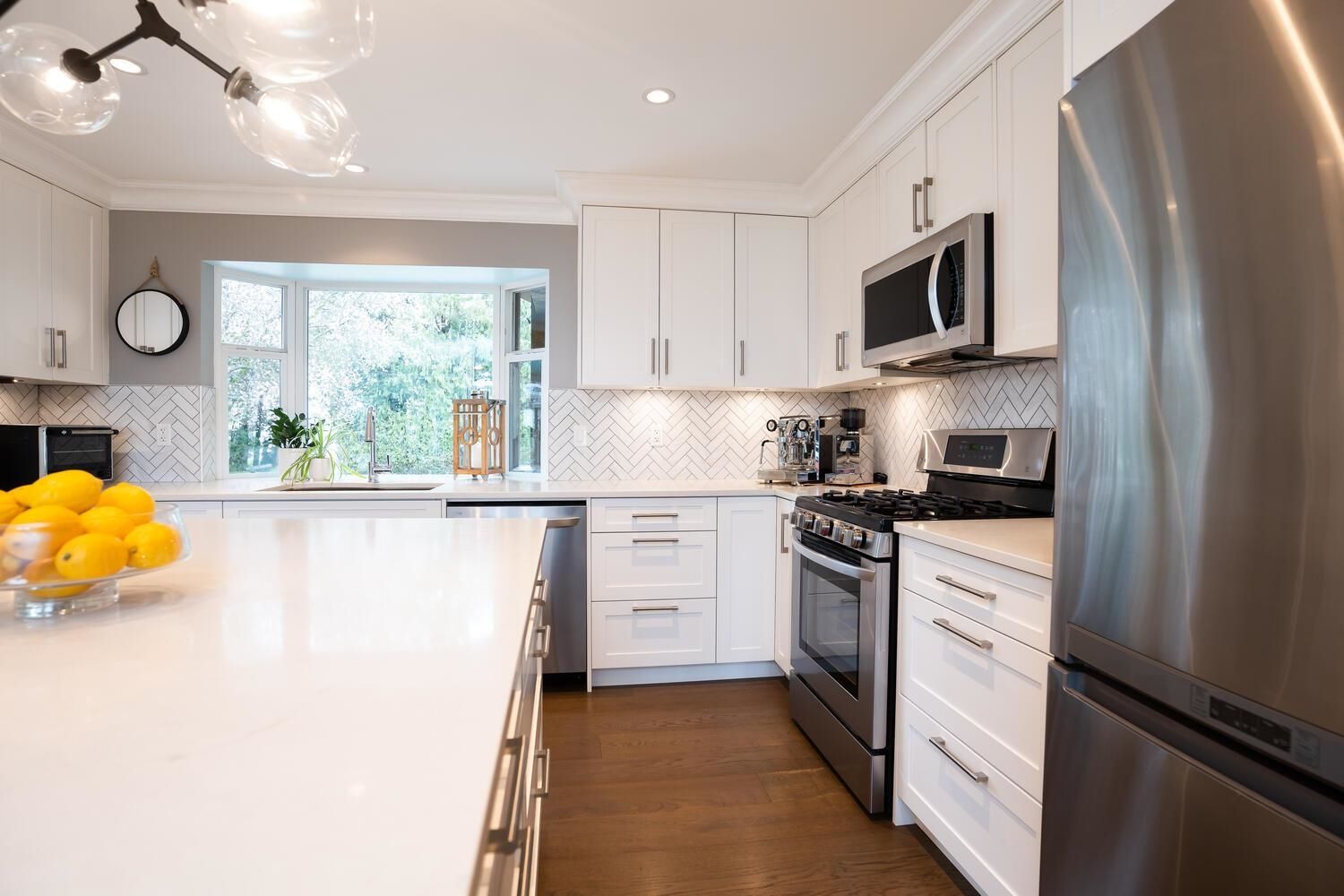 Listing Image 9