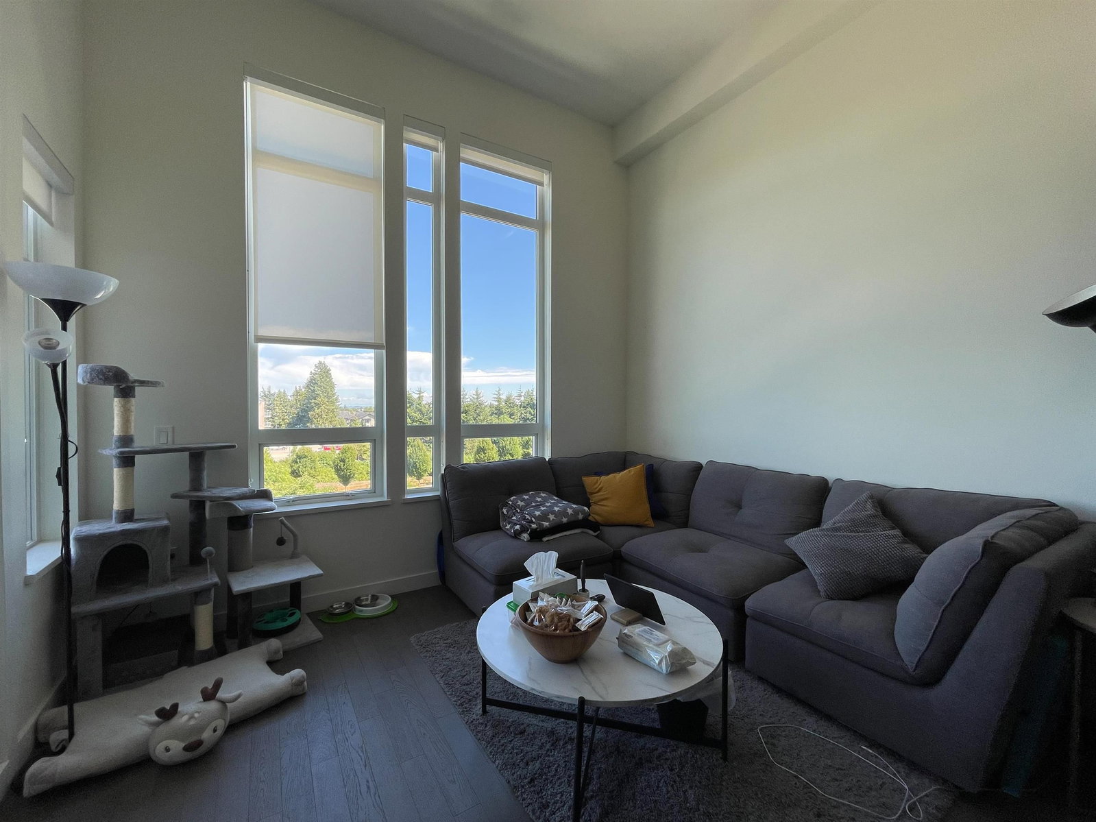 Listing Image 16