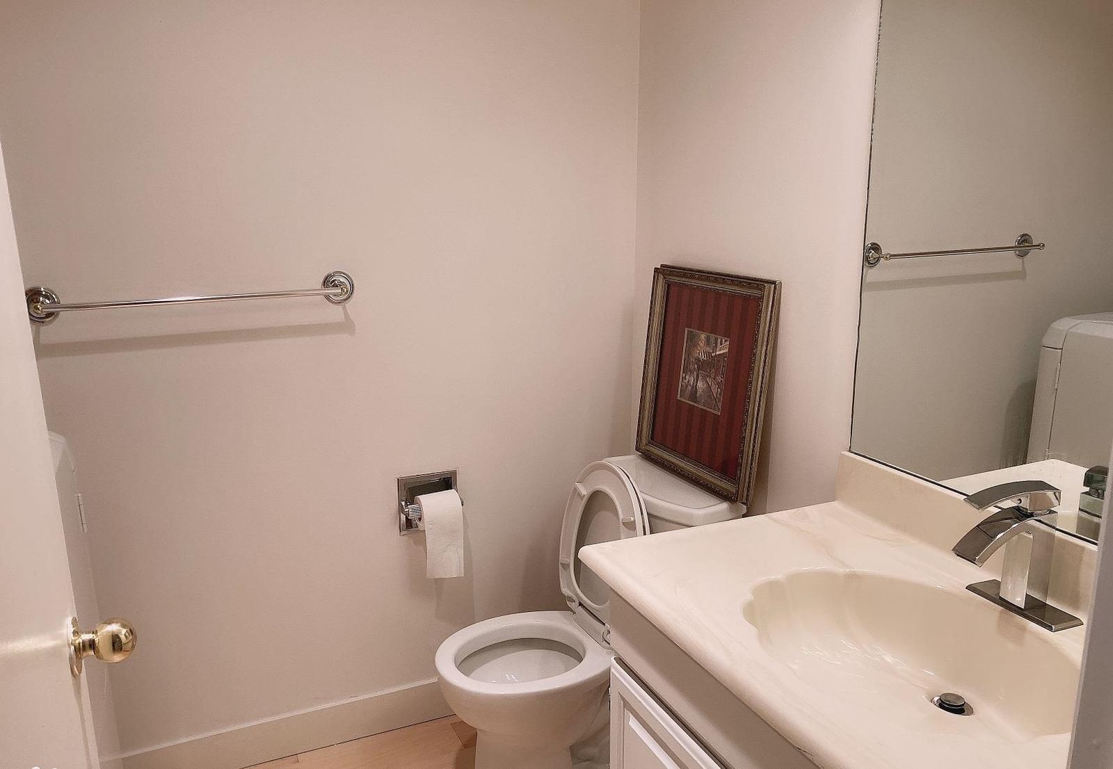 Listing Image 16