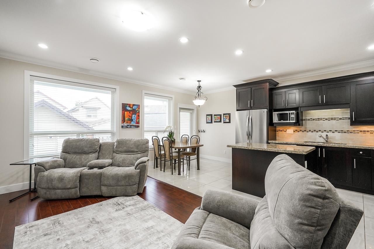Listing Image 9