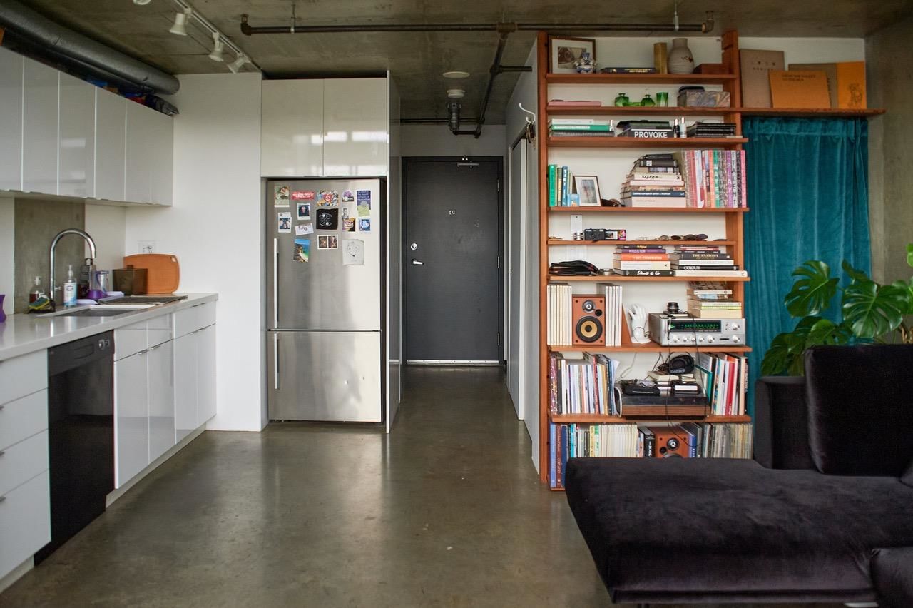 Listing Image 10