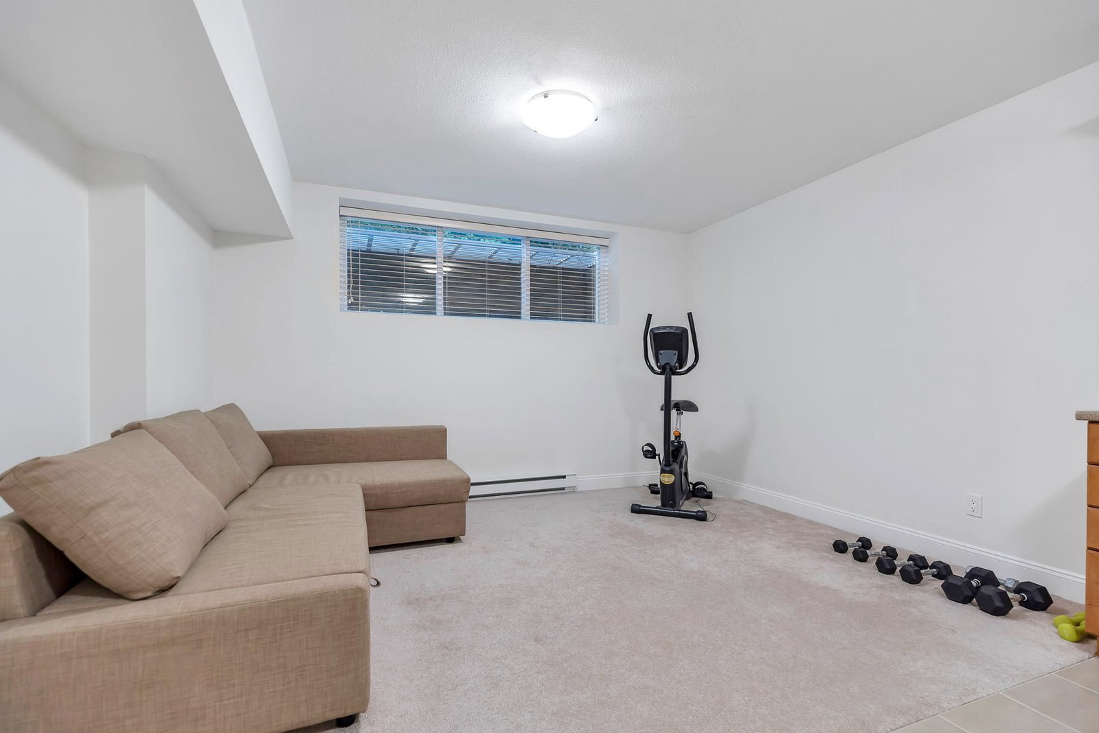 Listing Image 28
