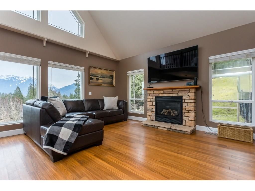 Listing Image 22