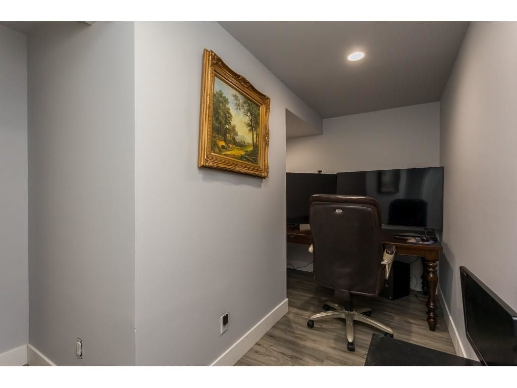 Listing Image 37