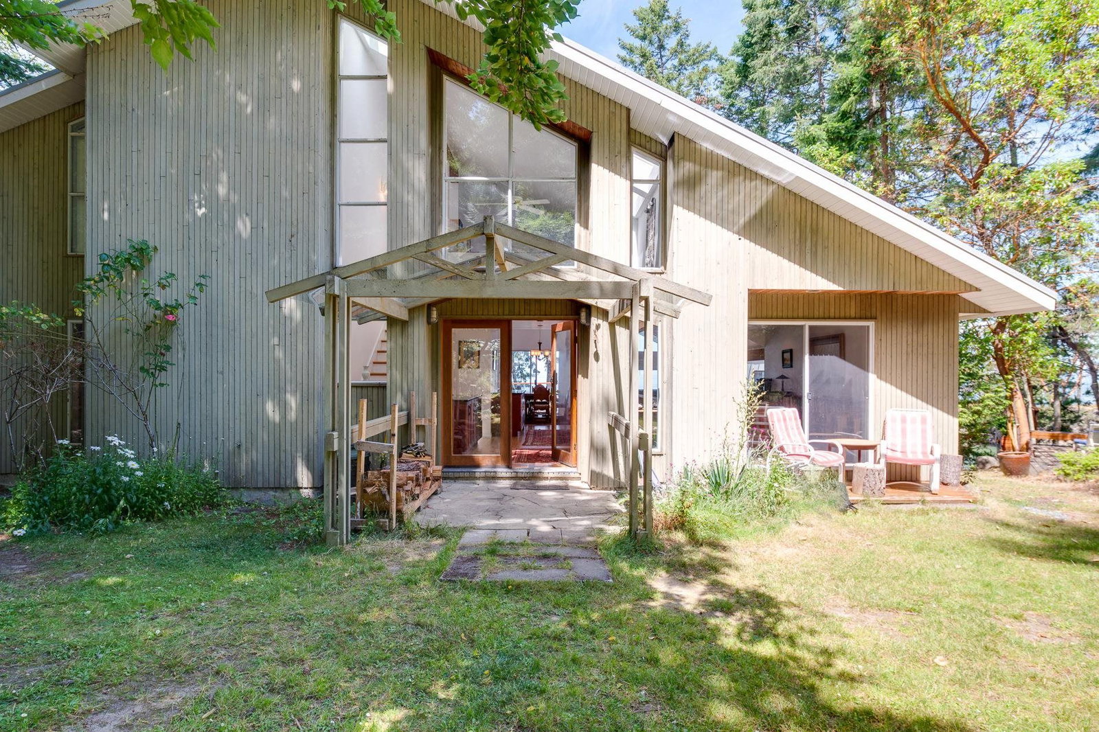 Listing Image 4