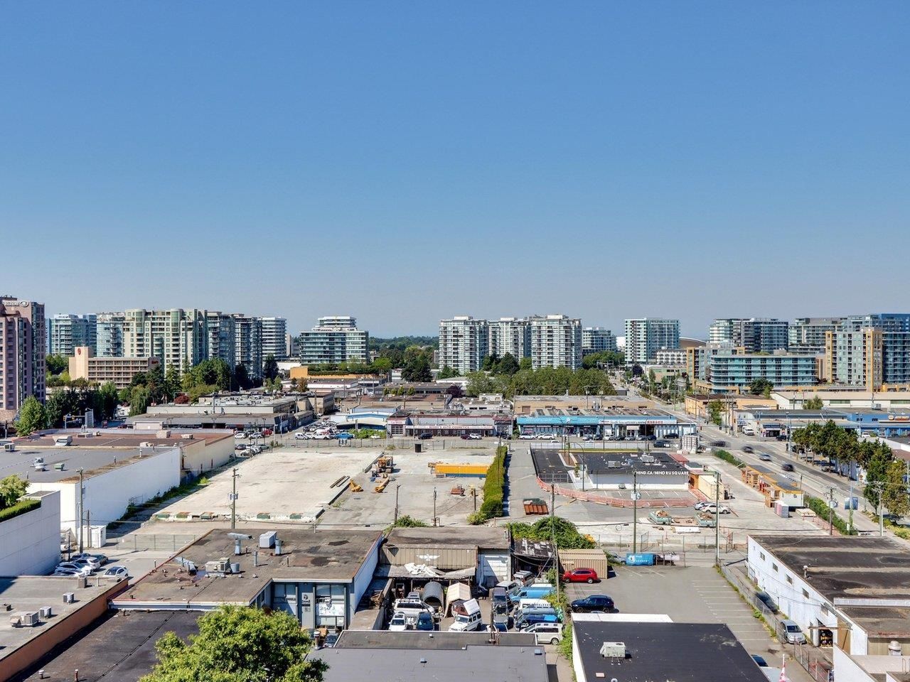Listing Image 11