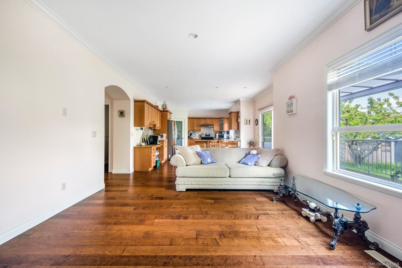 Listing Image 13