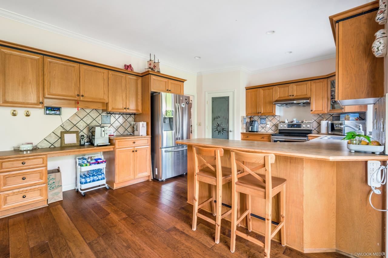 Listing Image 9