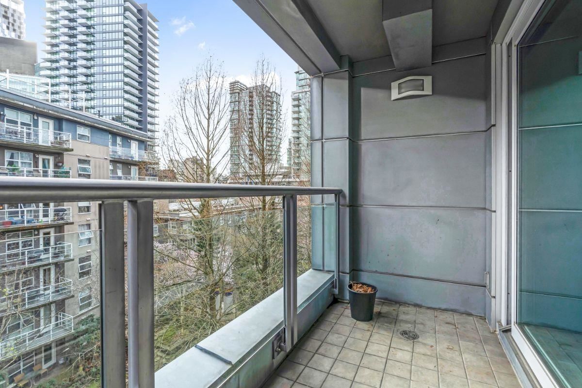 Listing Image 25