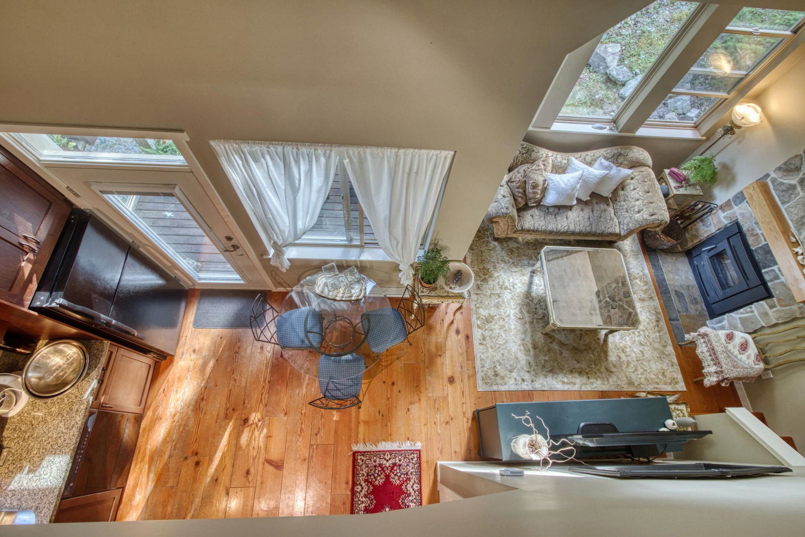 Listing Image 15