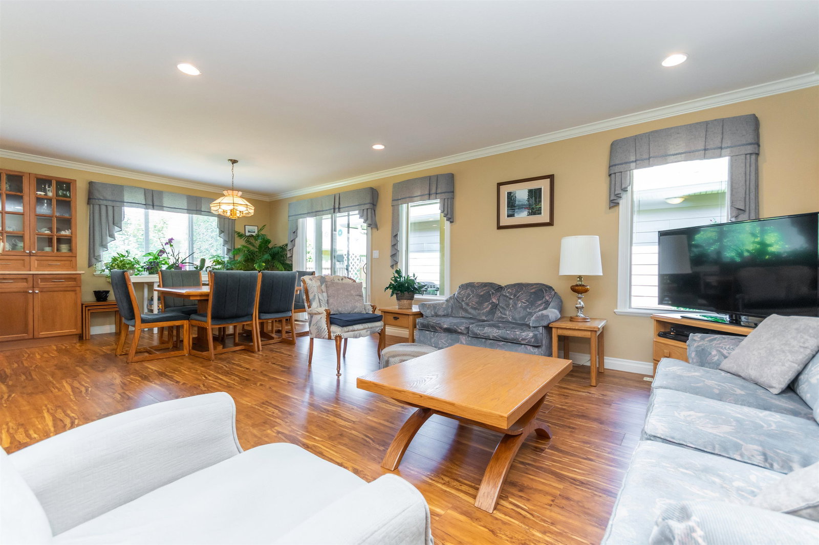 Listing Image 15