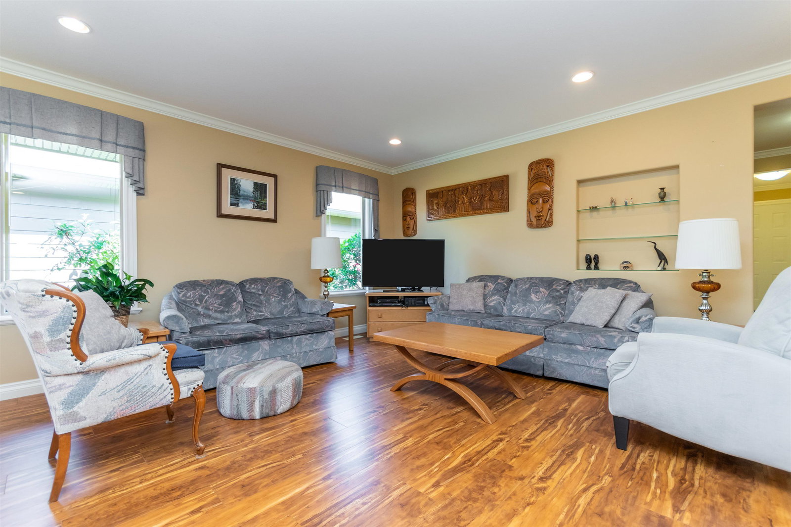 Listing Image 16