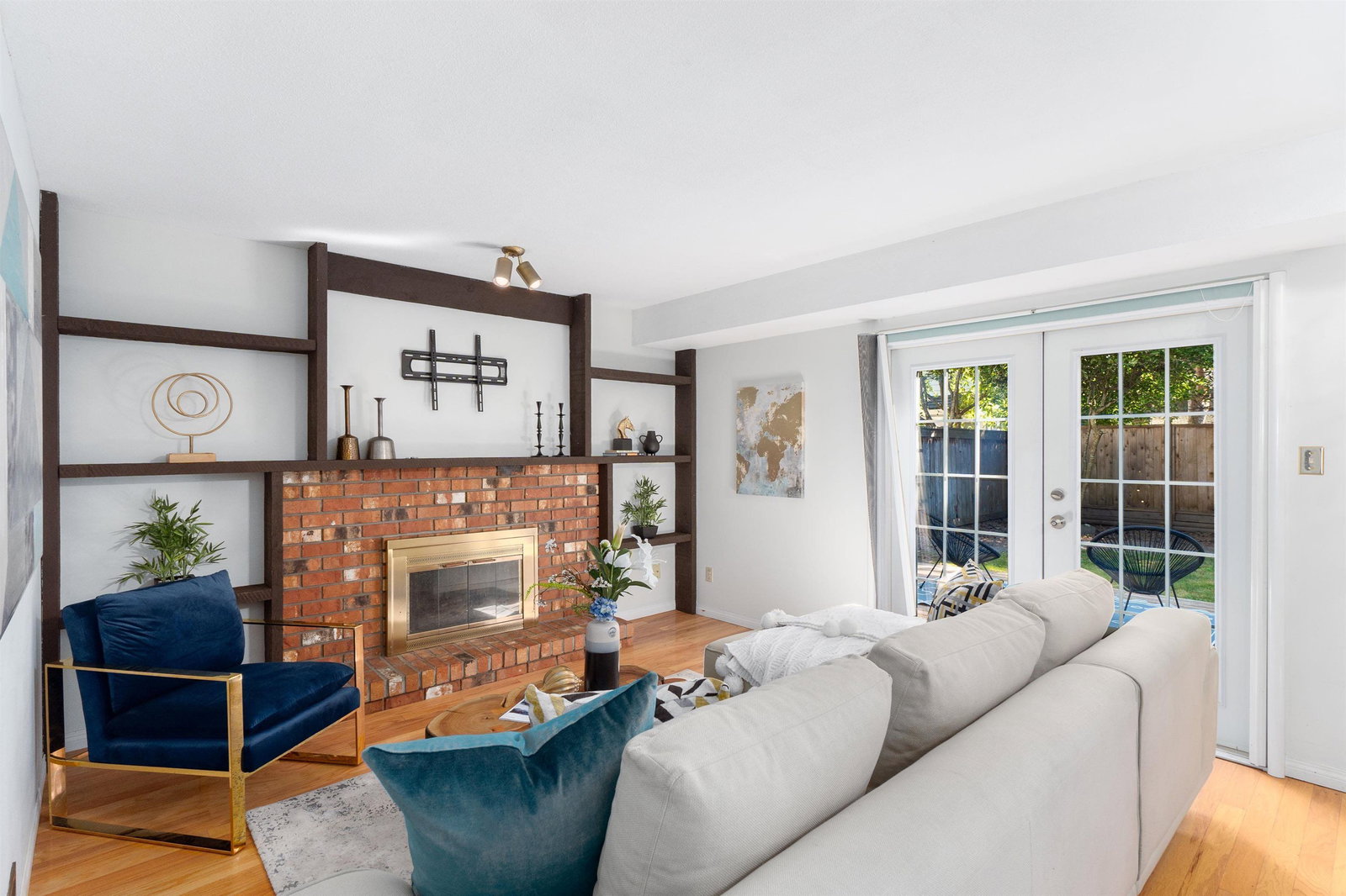 Listing Image 13