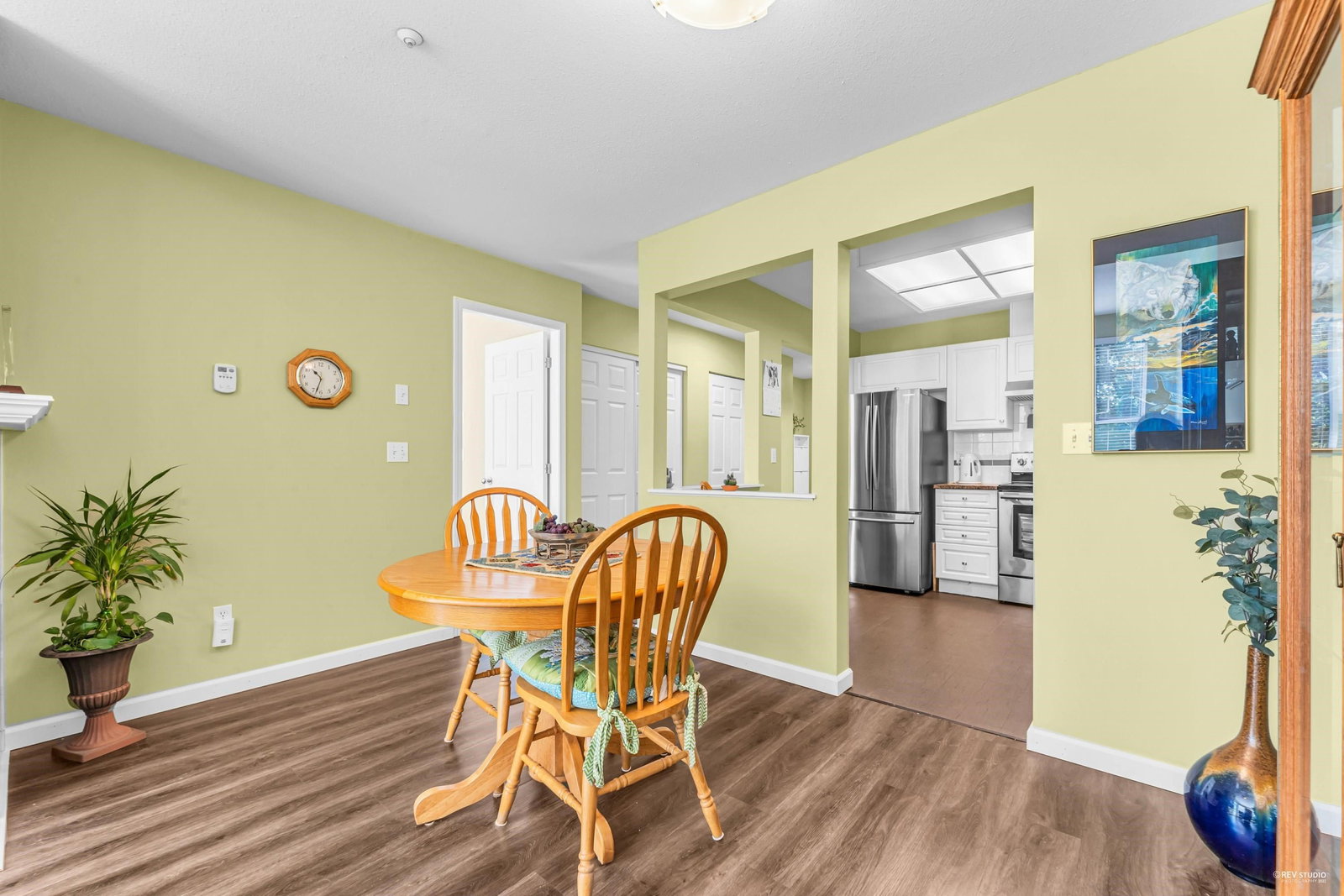 Listing Image 8