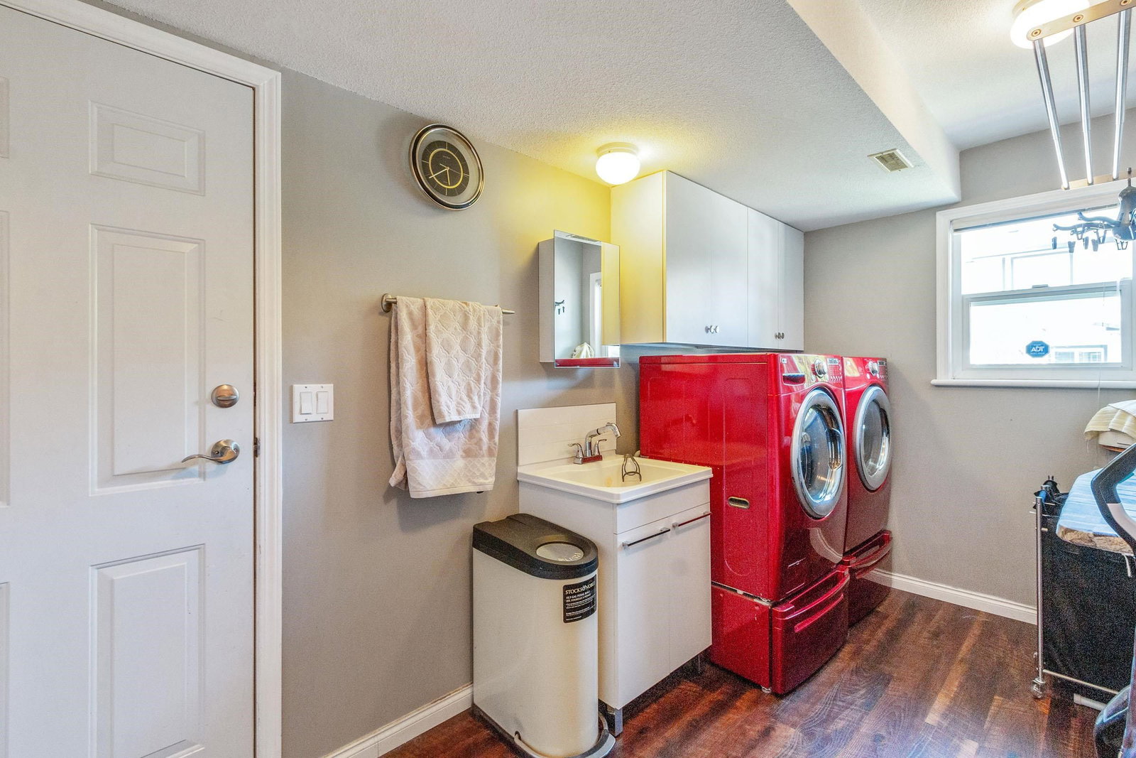 Listing Image 30