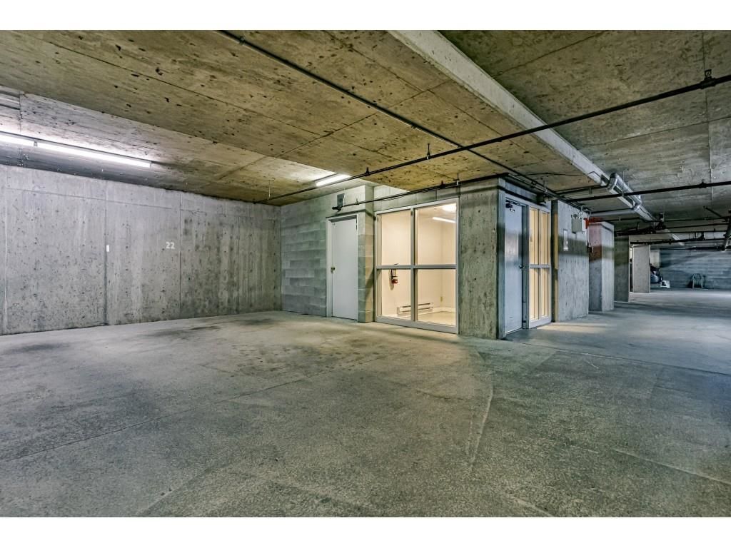 Listing Image 33