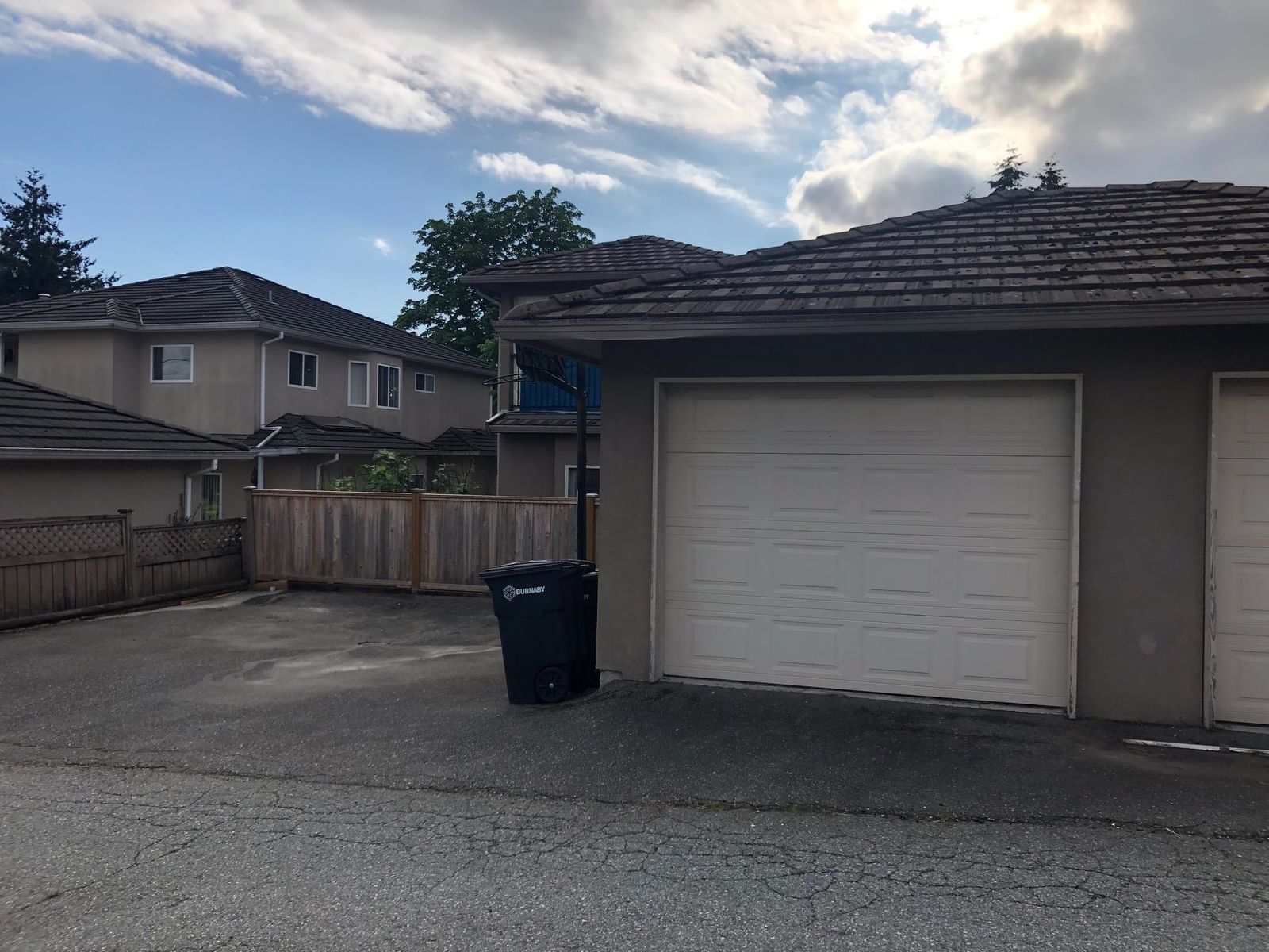 Listing Image 15