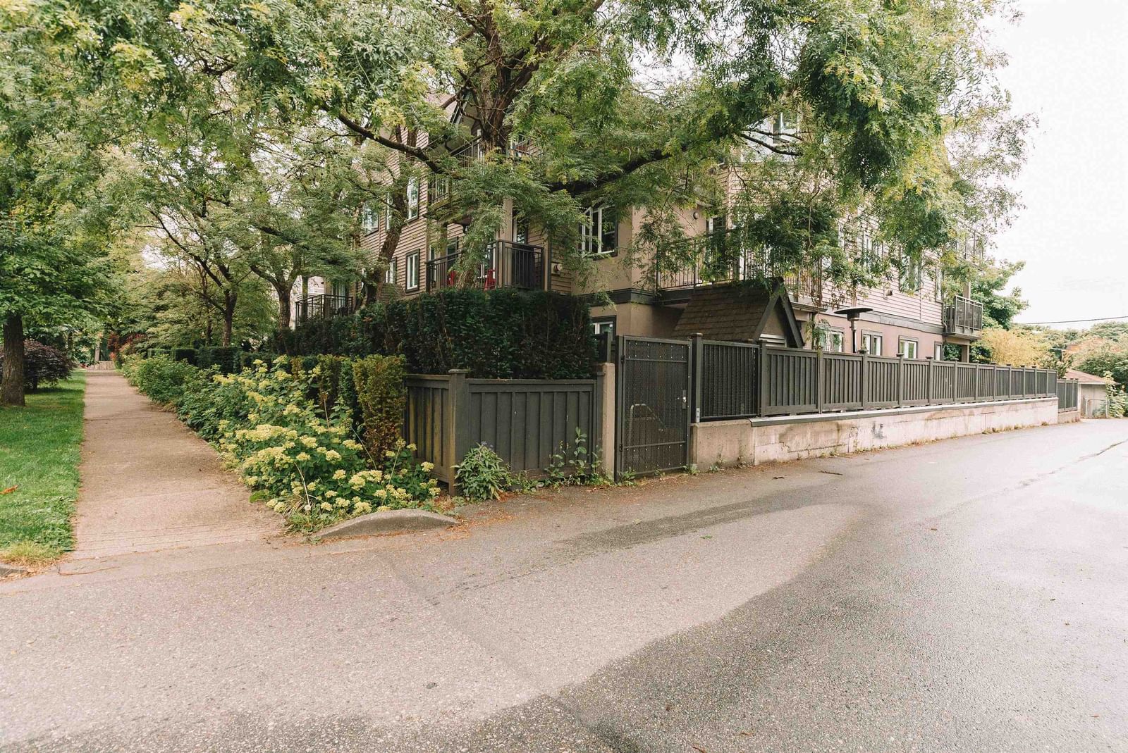 Listing Image 26