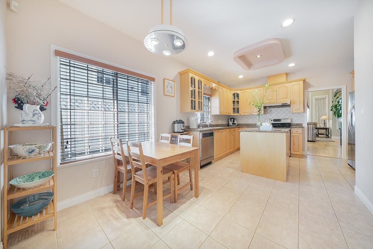 Listing Image 12