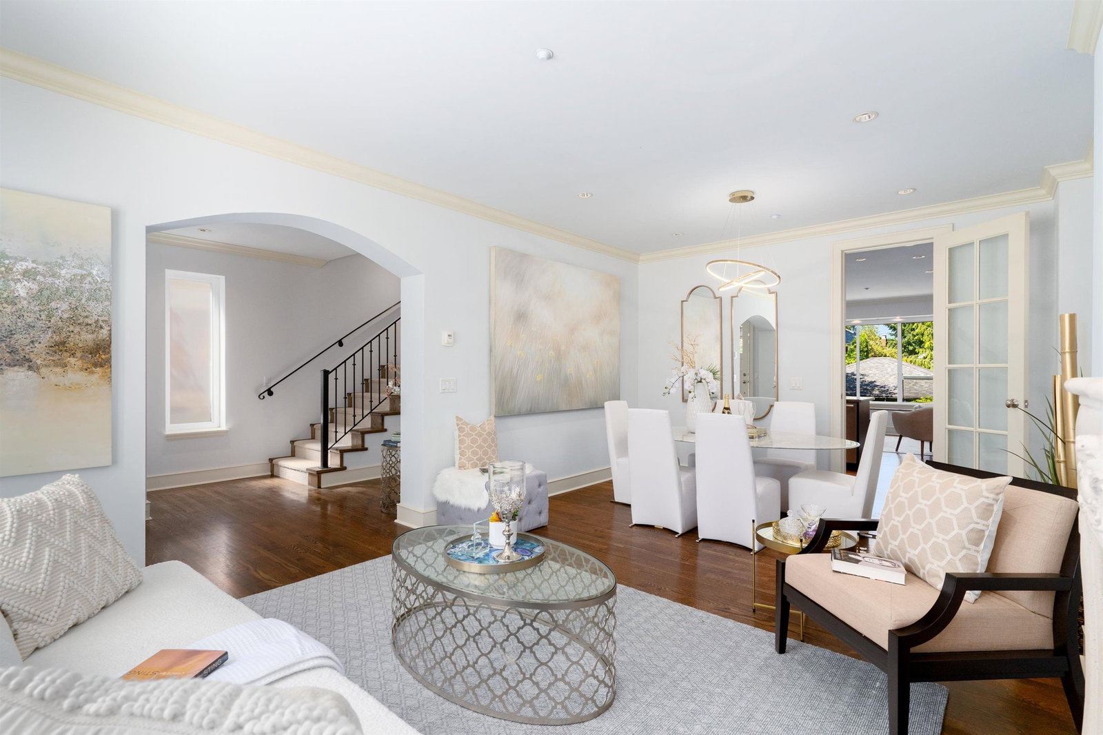 Listing Image 10