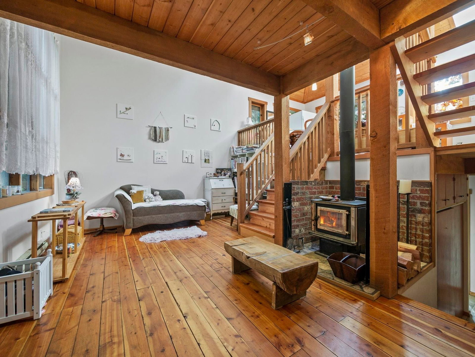 Listing Image 8