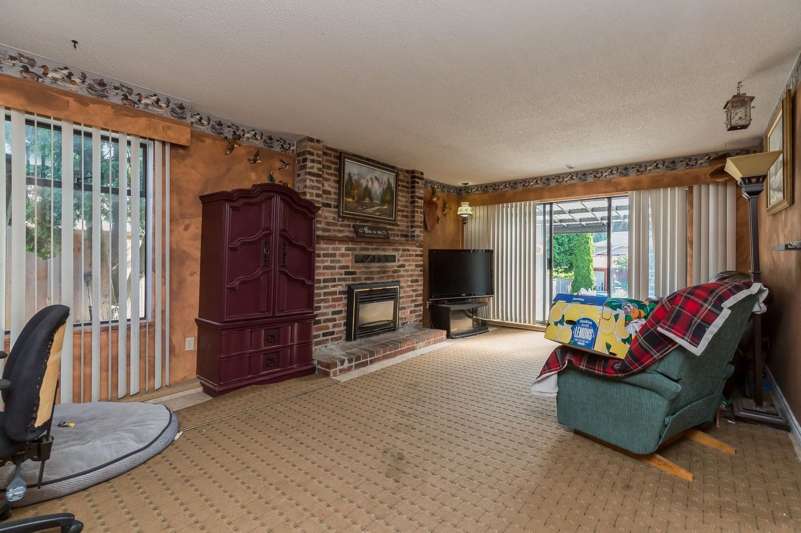Listing Image 11