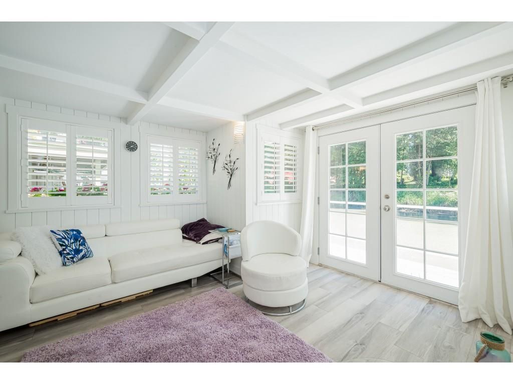 Listing Image 17