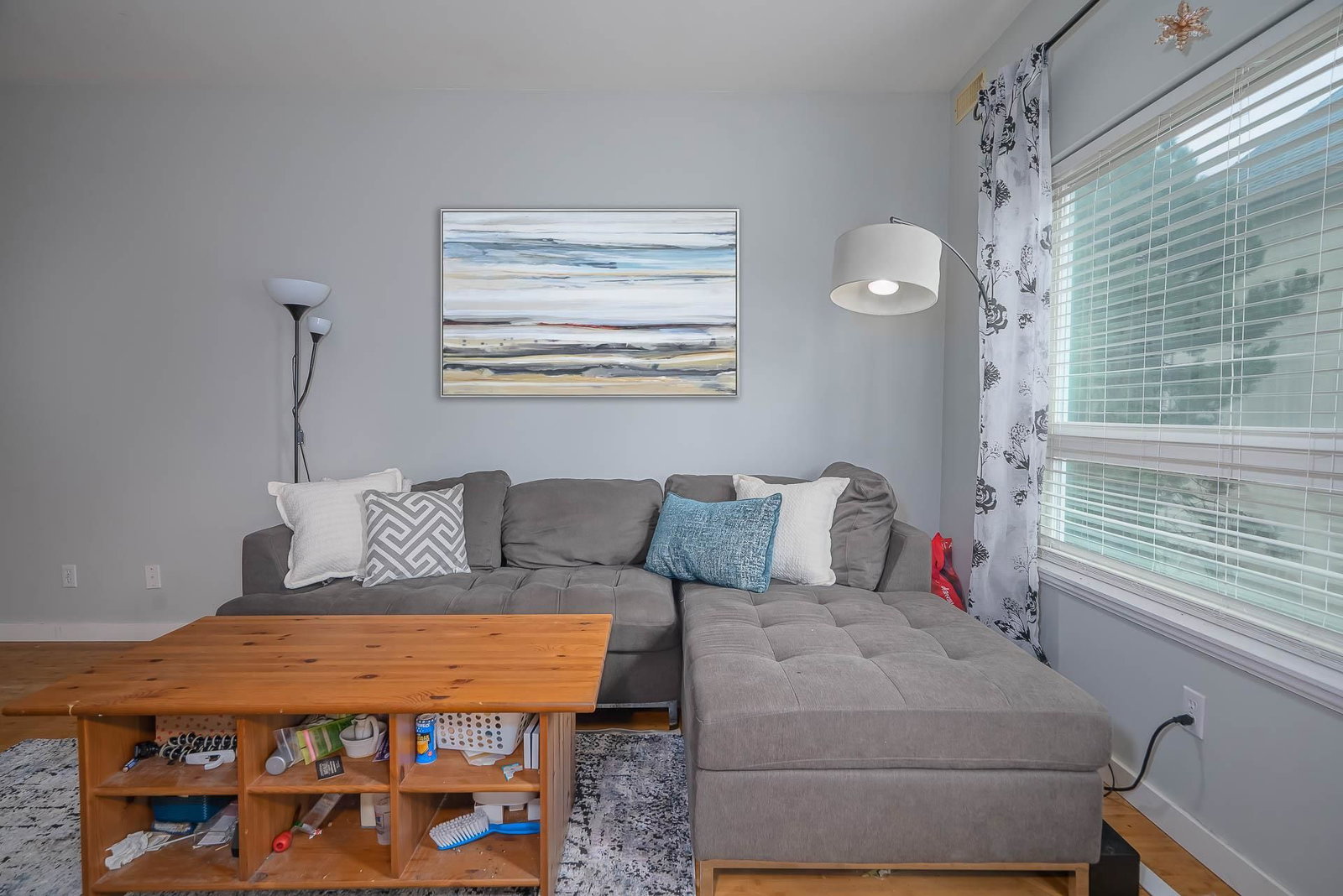 Listing Image 12