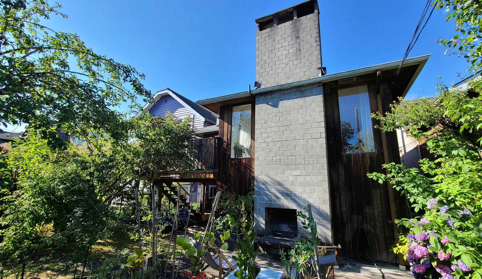 Listing Image 11