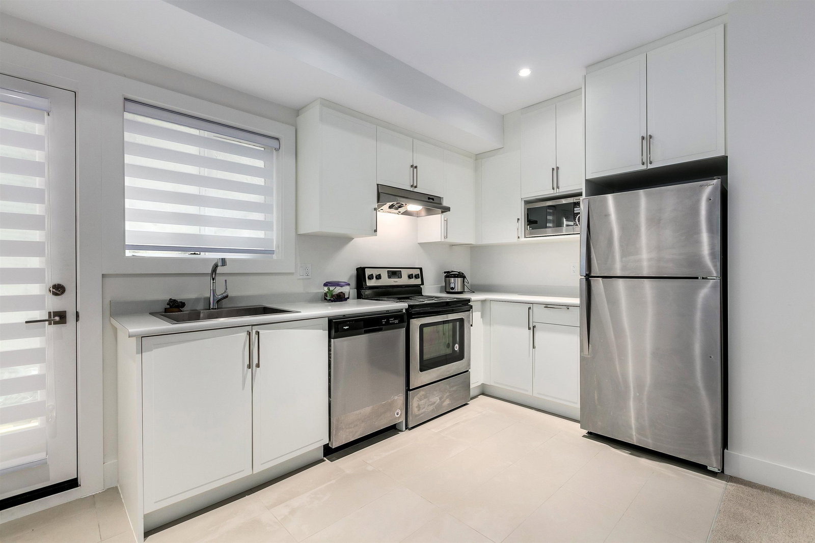 Listing Image 15