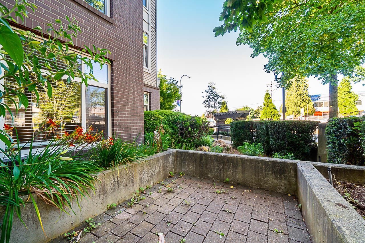 Listing Image 6