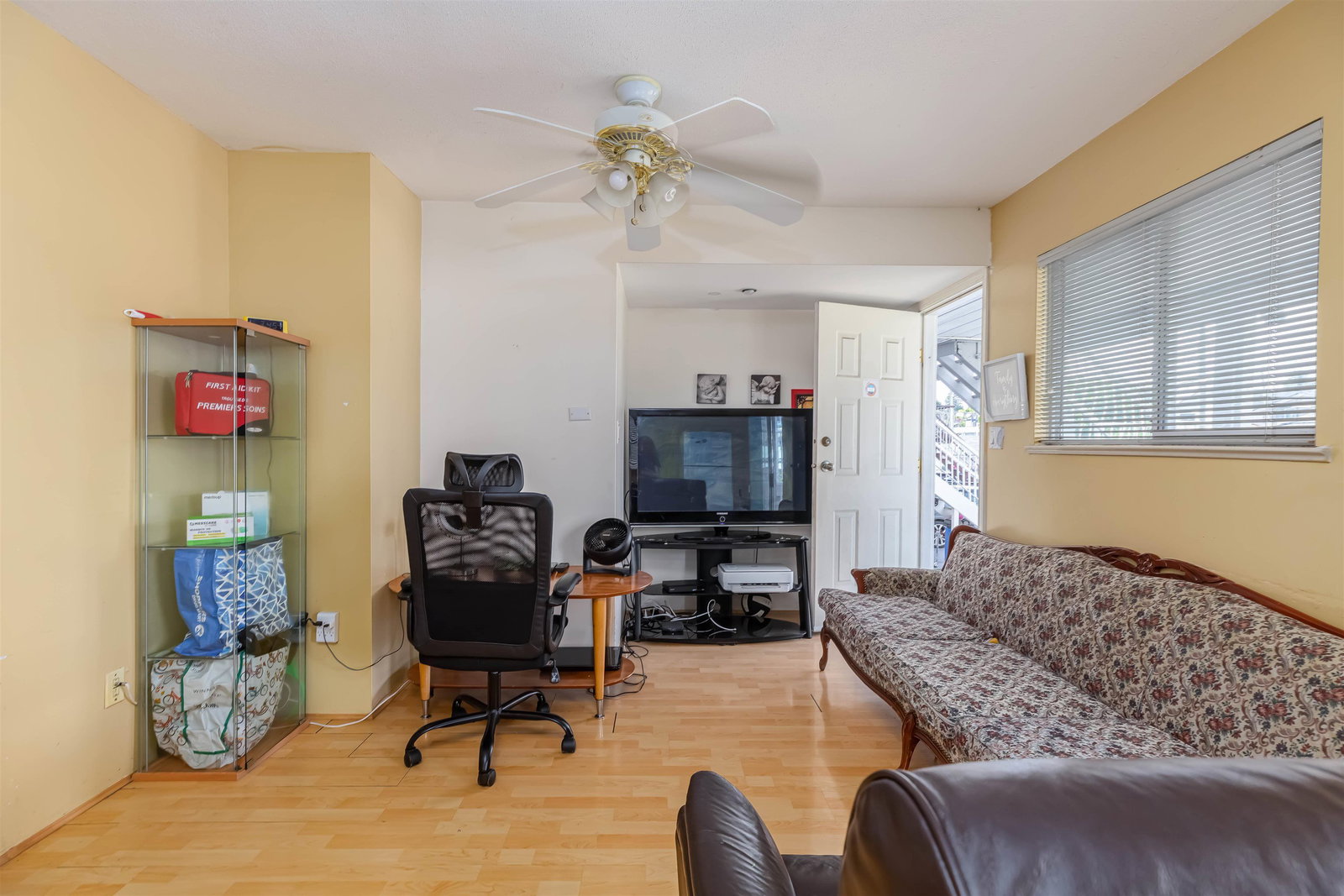 Listing Image 23