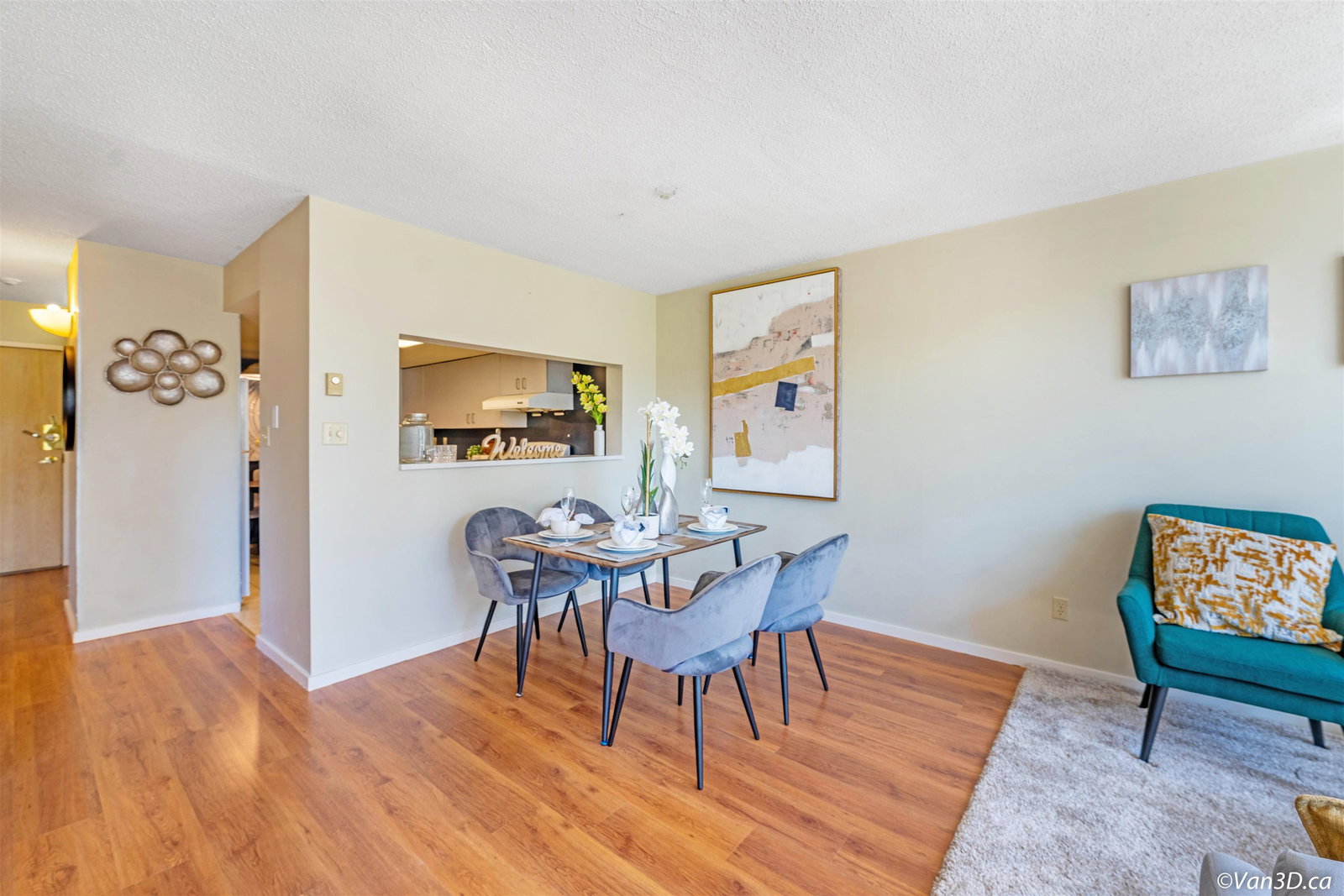 Listing Image 12