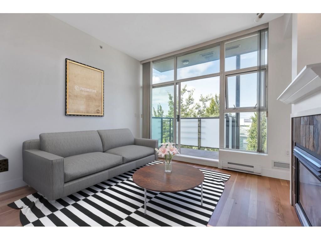 Listing Image 3