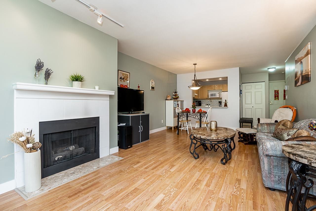Listing Image 17