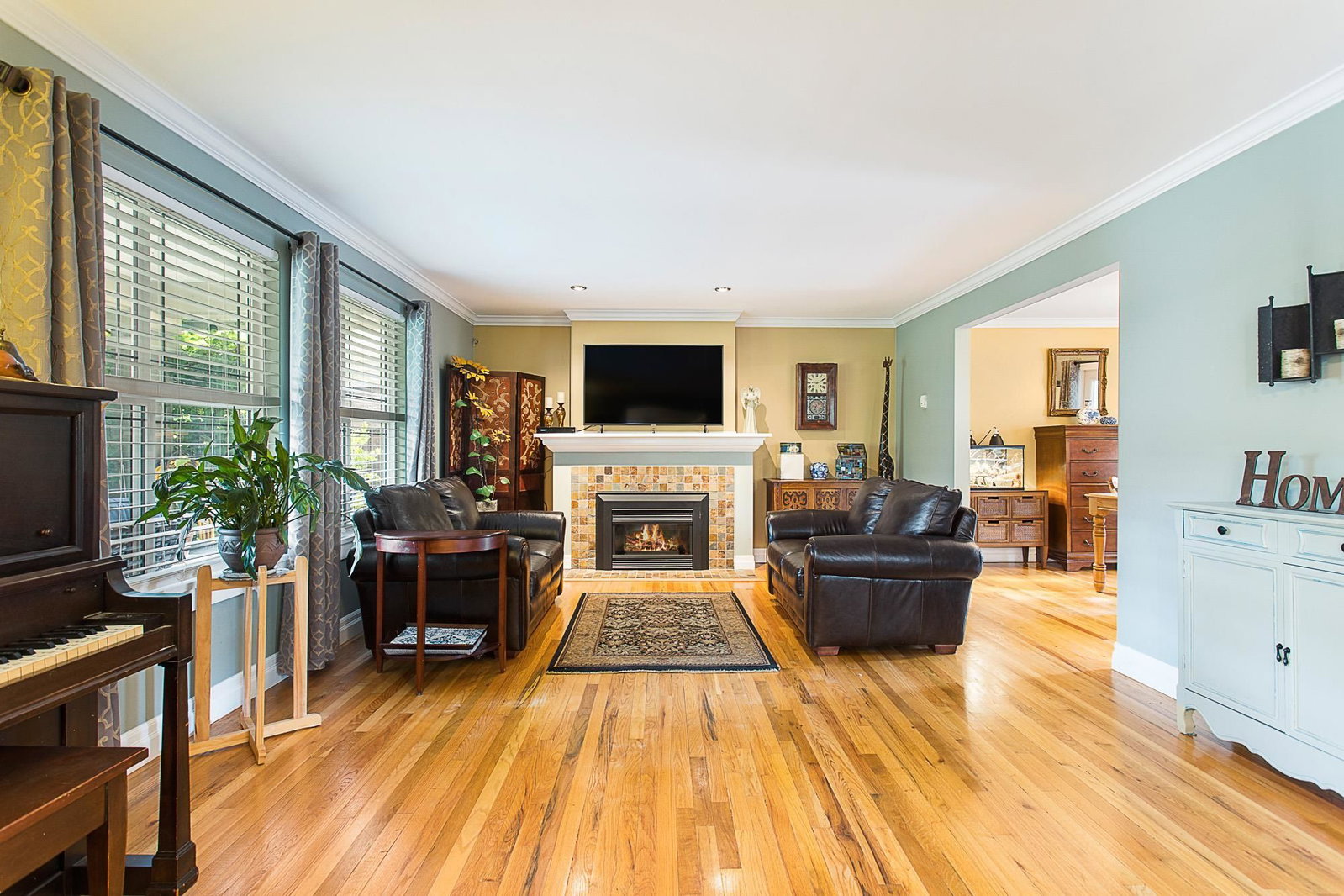 Listing Image 14