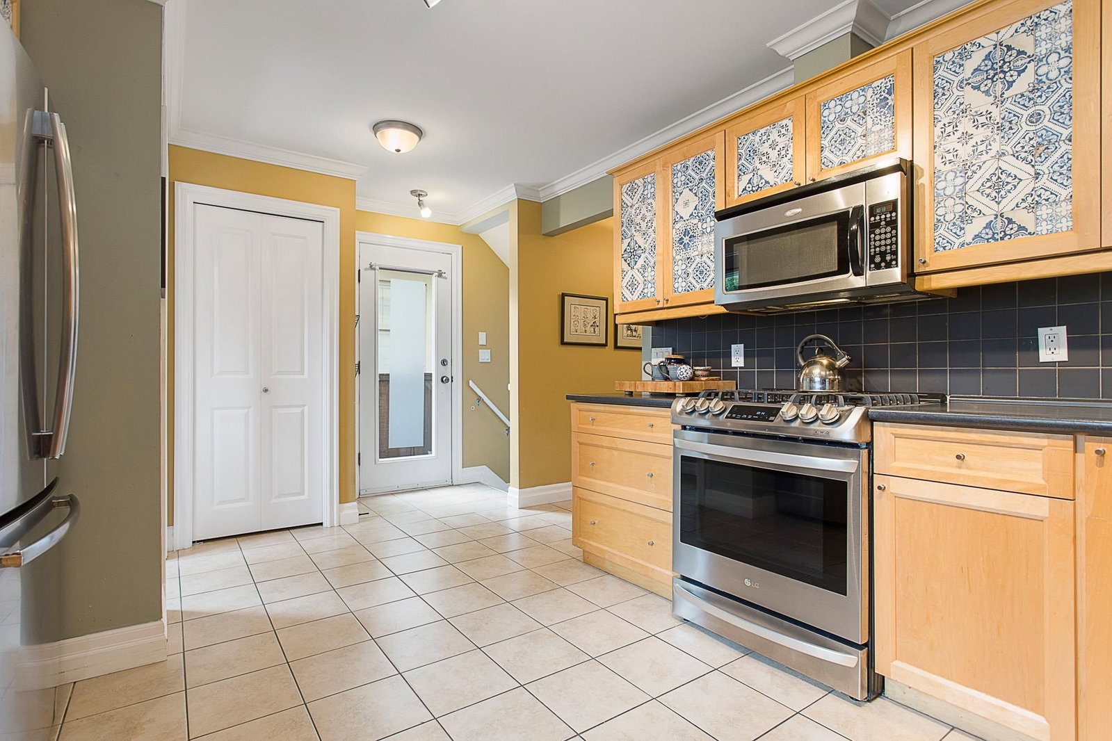 Listing Image 8