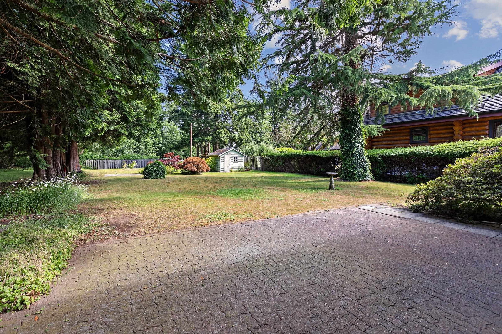Listing Image 12