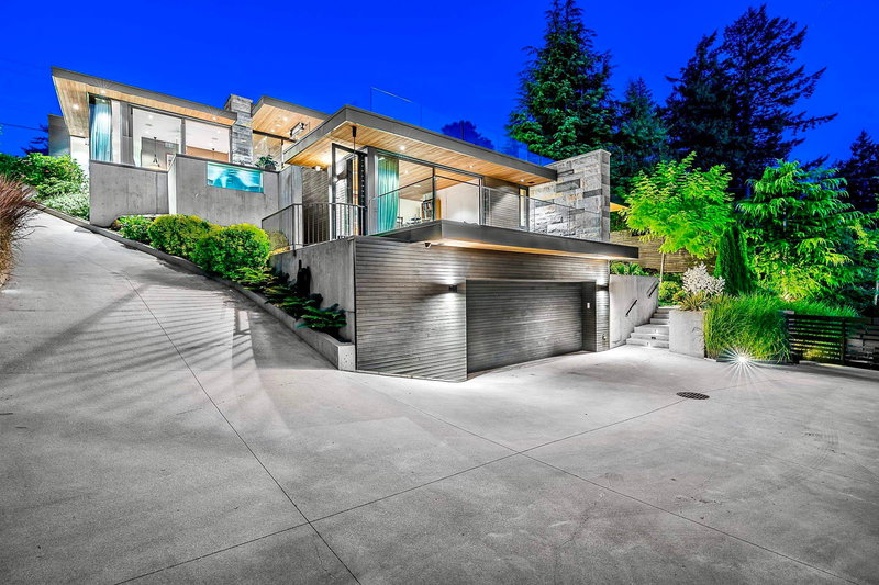 6252 Overstone Drive, West Vancouver, V7W 1X8 | Image 2