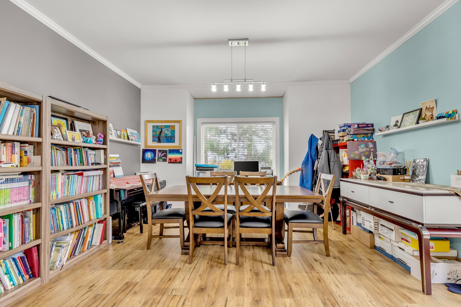 Listing Image 9