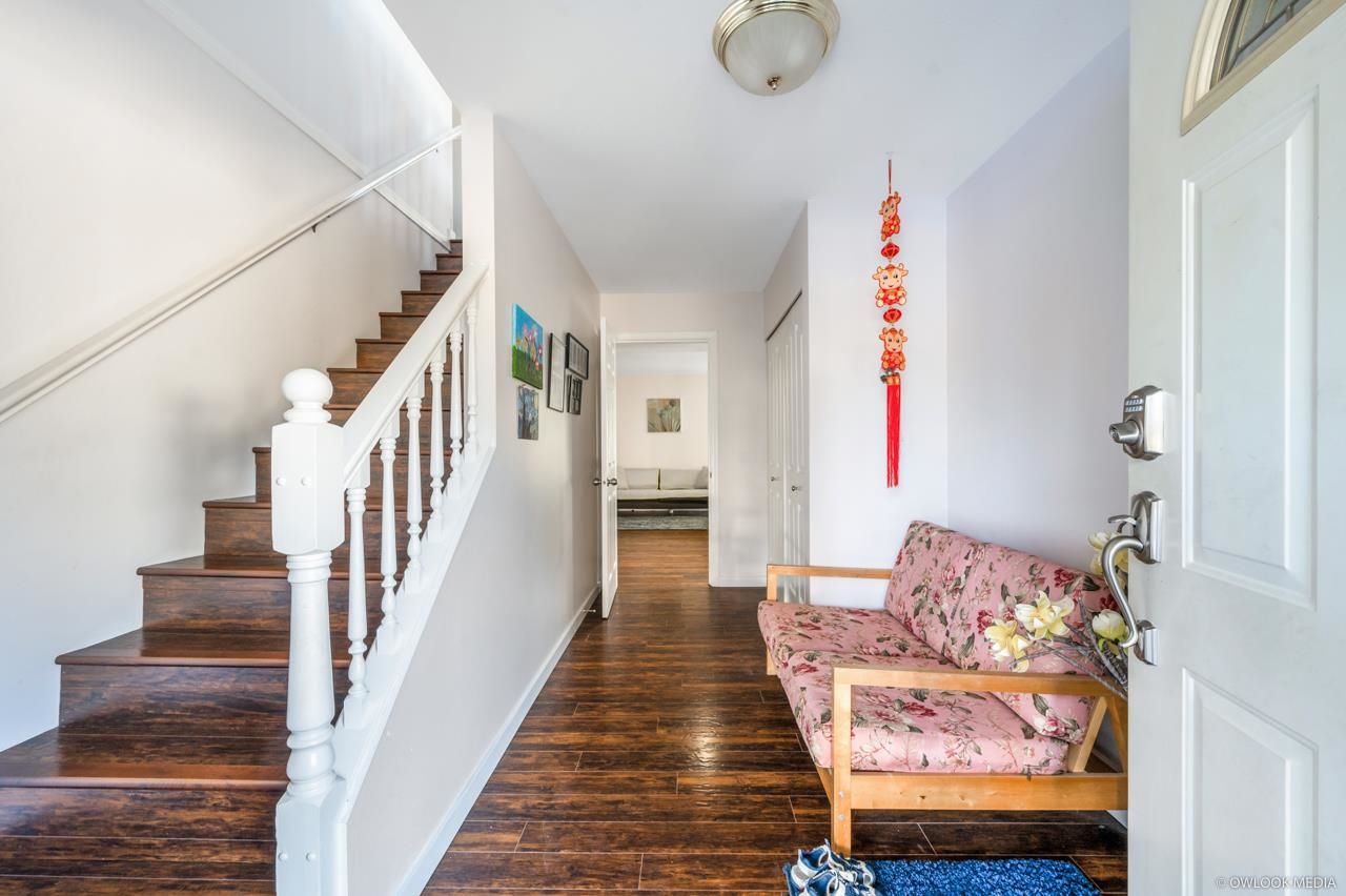 Listing Image 17