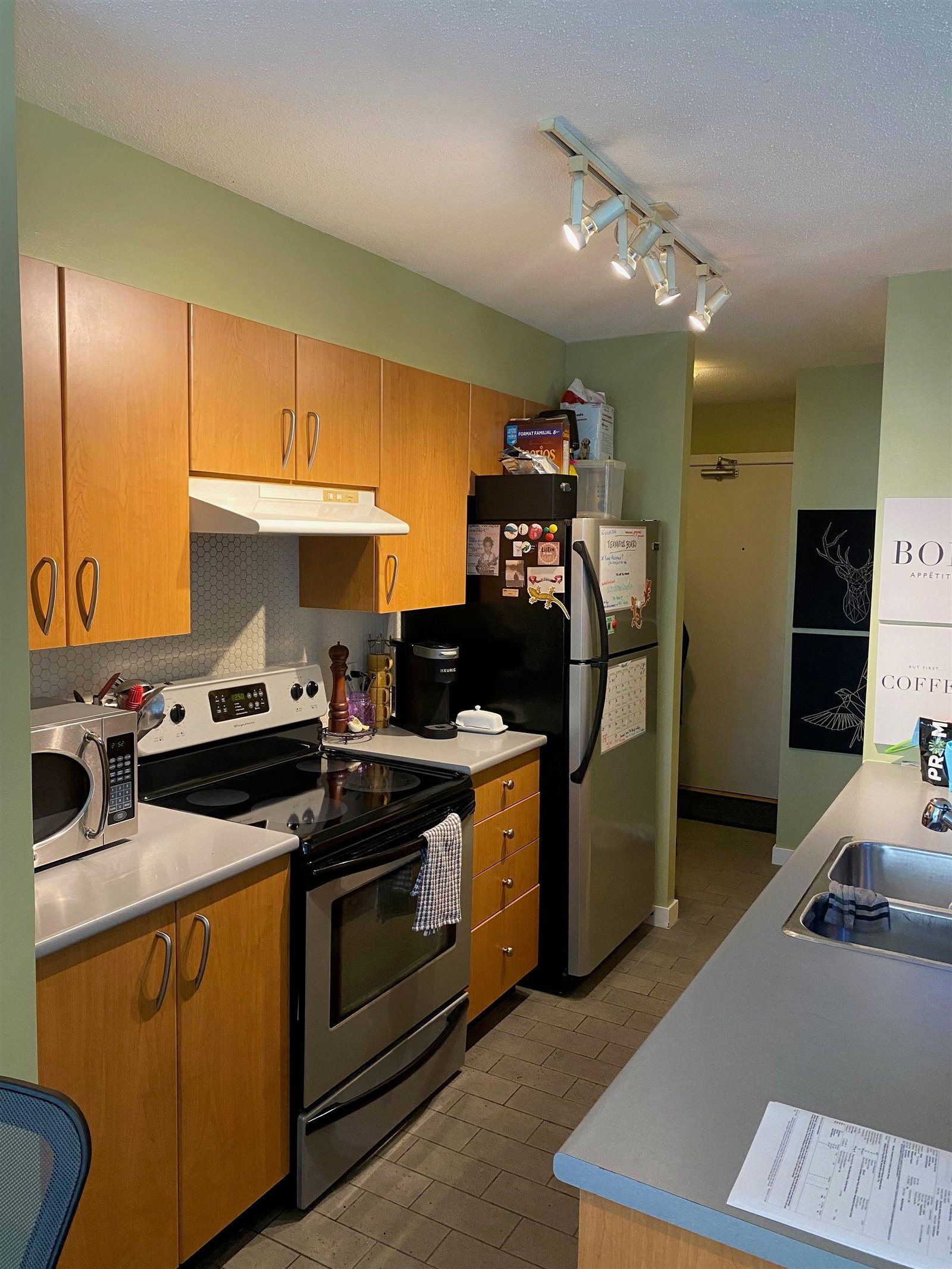 Listing Image 6