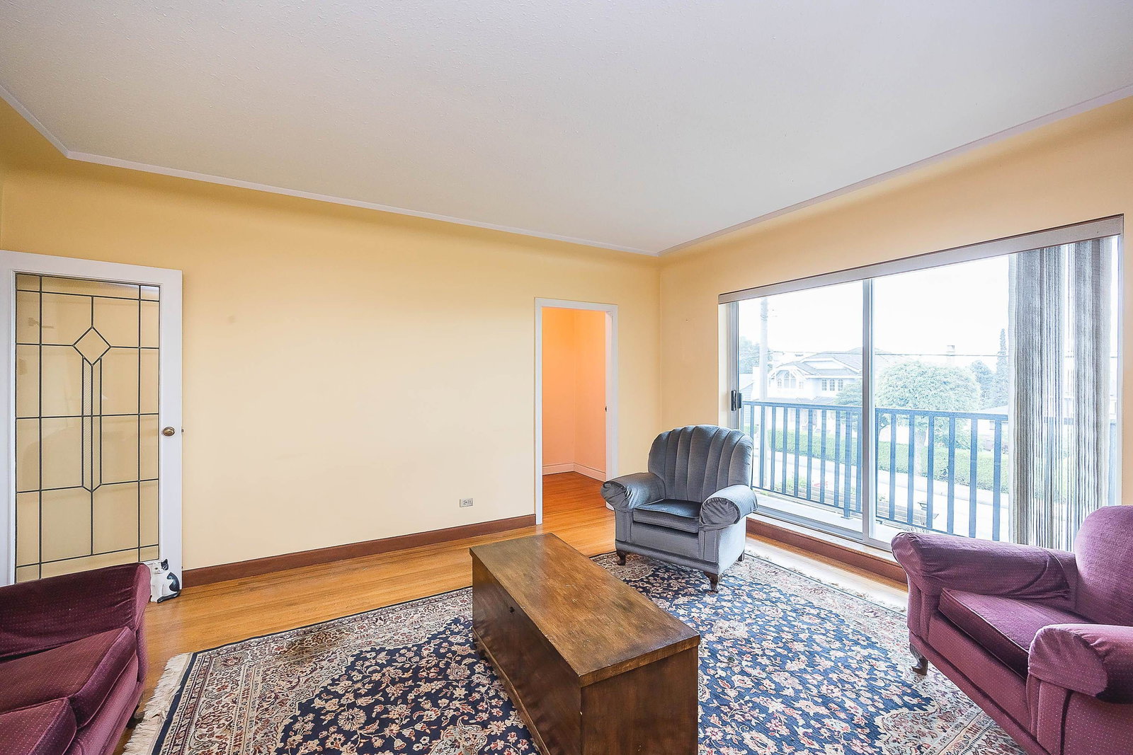 Listing Image 8