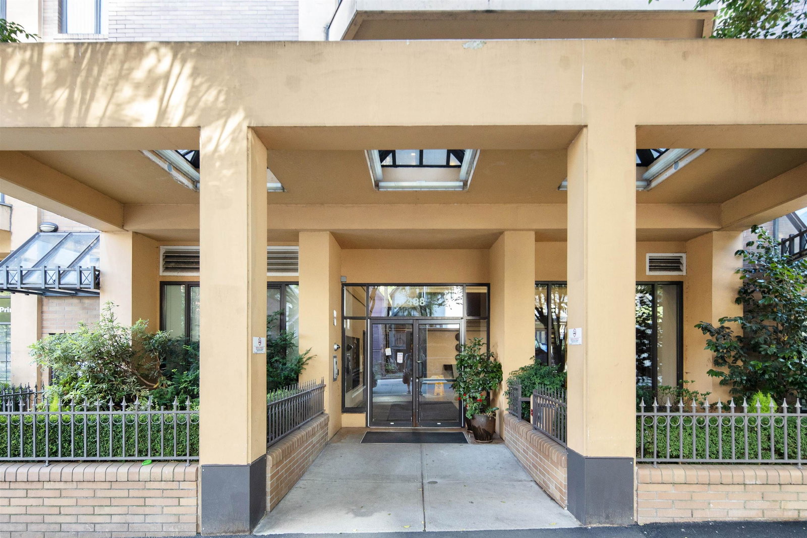 Listing Image 21