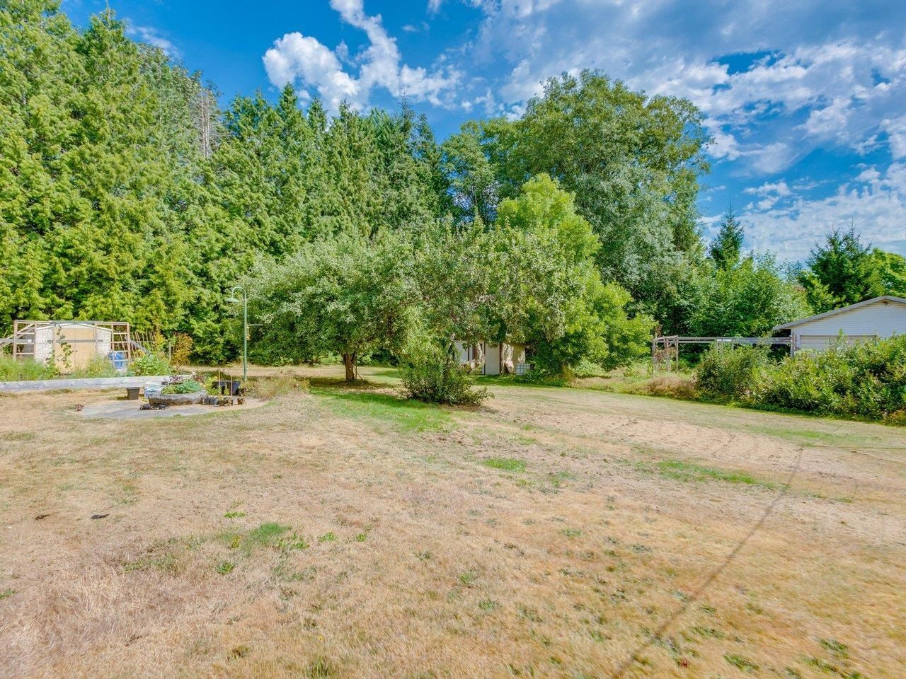 Listing Image 17