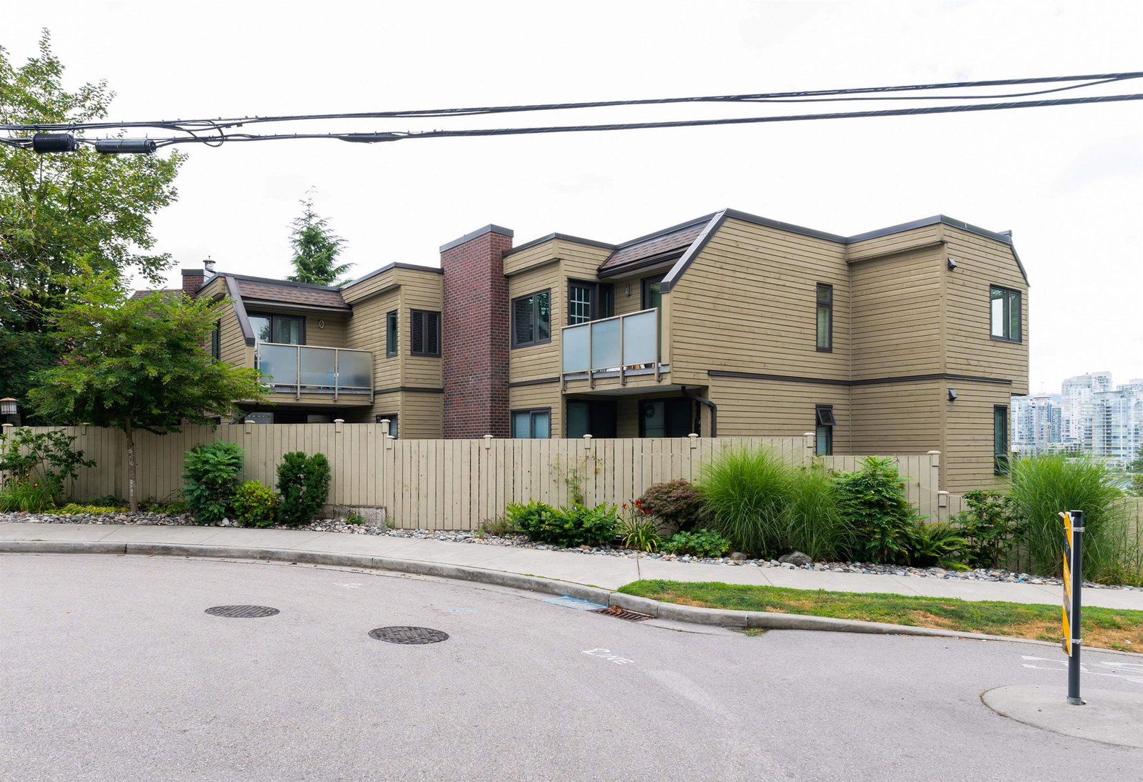 Listing Image 18