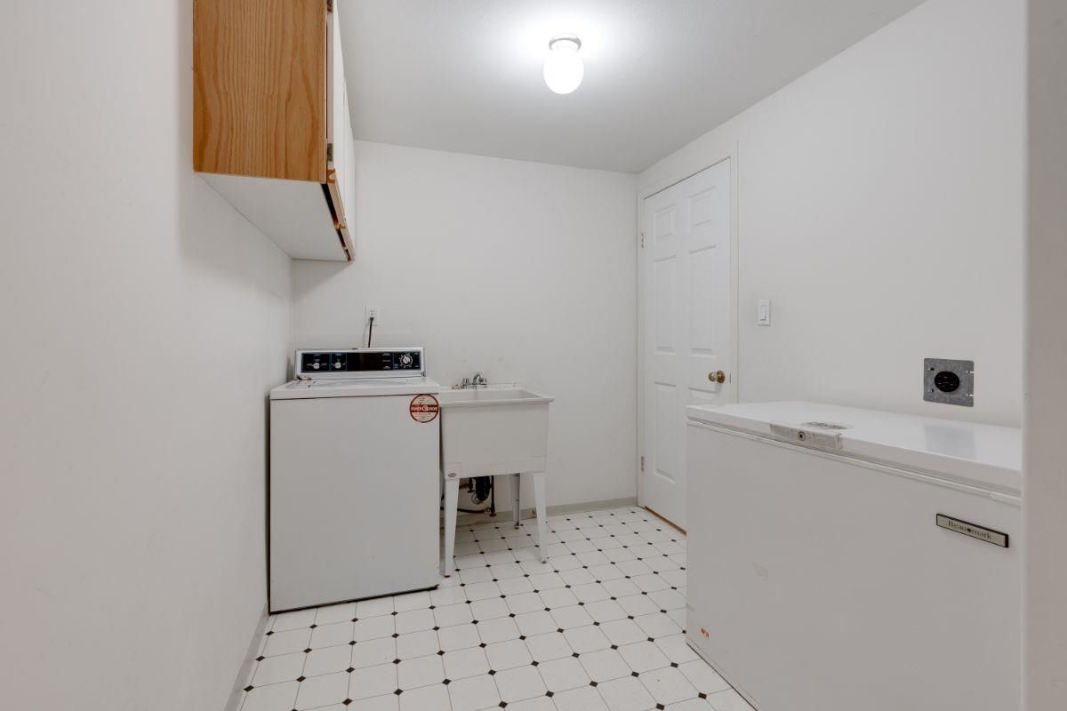 Listing Image 28